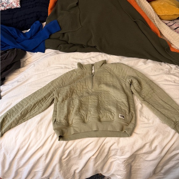 The North Face Olive Green women's Sweater - Picture 1 of 4